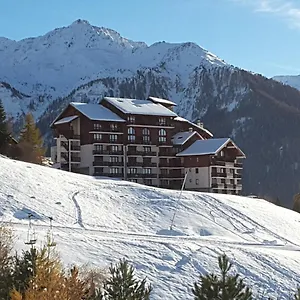 cret-de-lours.hotels-rhonealpes.com/